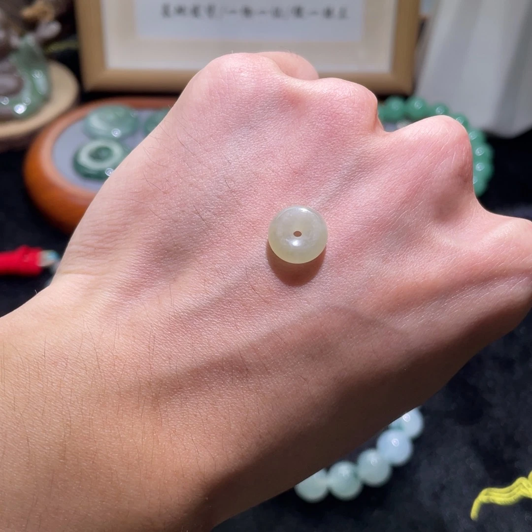 未镶嵌定制翡翠吊坠百万系列2