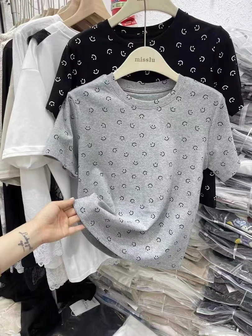 笑脸撞色休闲打底短袖T恤 衣长59 胸围45 LL57