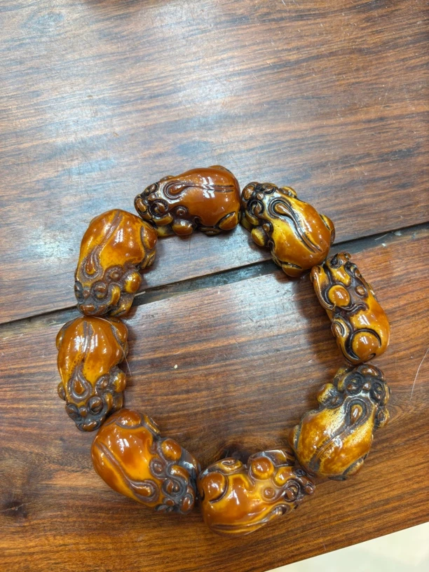 貔恘蜜蜡单圈手串