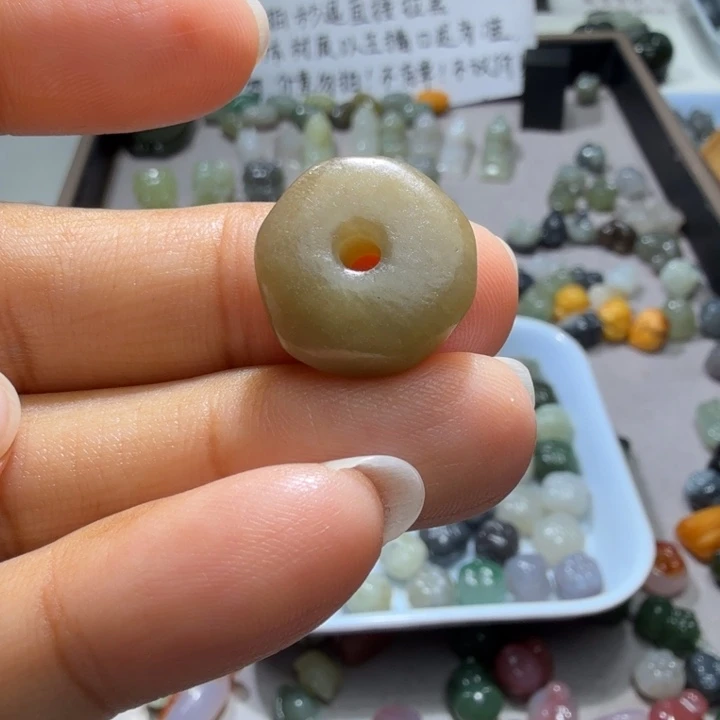 未镶嵌和田玉珠宝半成品