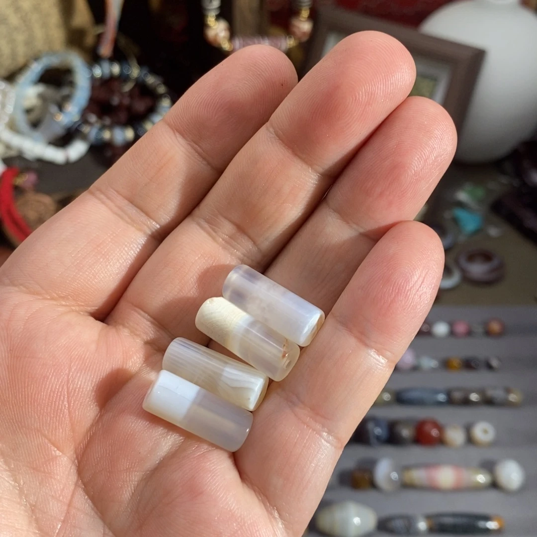 珂***…玛瑙/玉髓未镶嵌颈饰