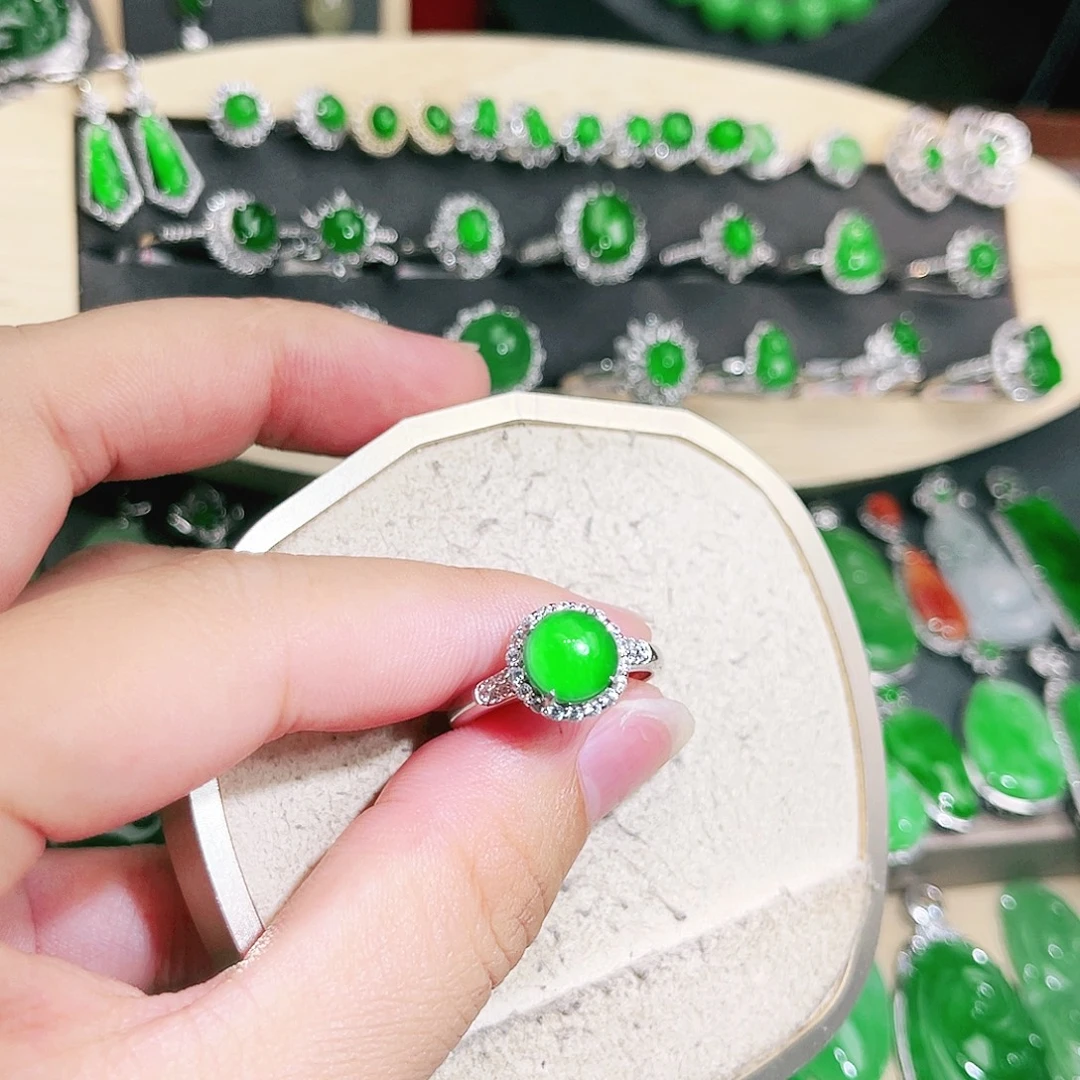 翡翠未镶嵌吊坠(不含链)裸石