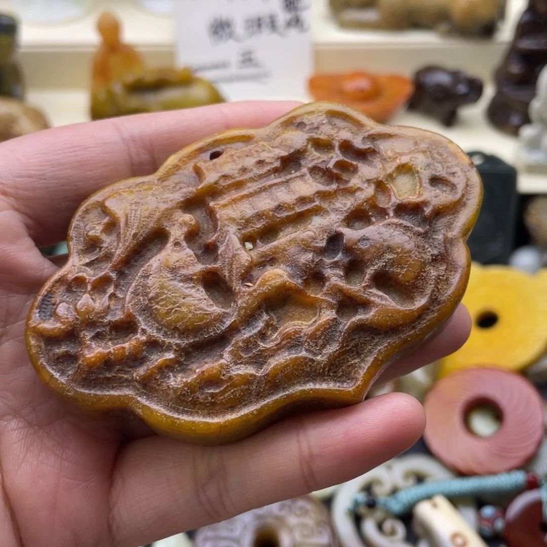未镶嵌蛇纹石玉颈饰