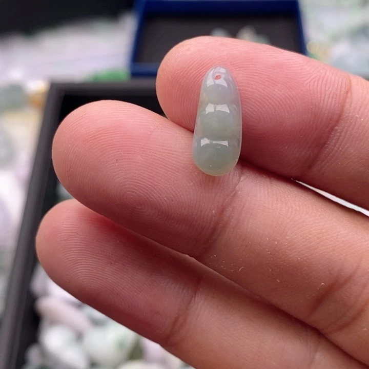 C***i翡翠未镶嵌吊坠(不含链)