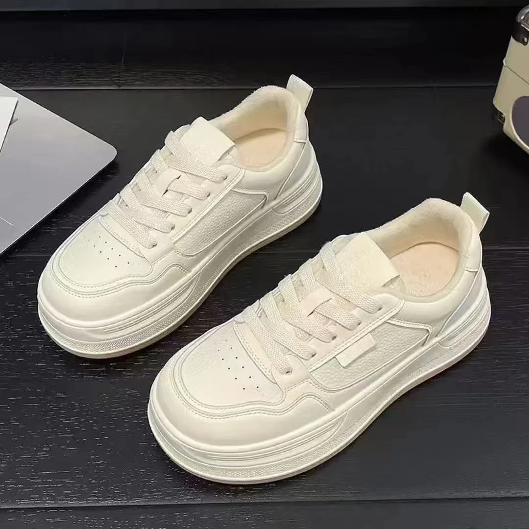 女板鞋2026冬季时尚新款百搭运动韩版厚底百搭小白鞋S009