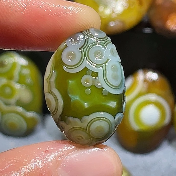 未镶嵌玛瑙/玉髓珠宝奇石