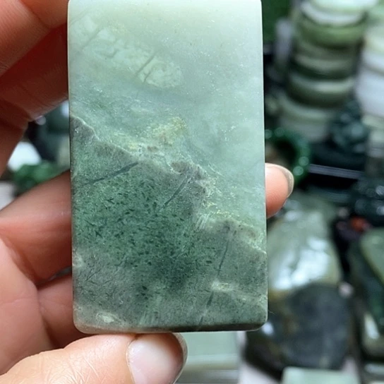 未镶嵌和田玉（糖玉）珠宝半成品