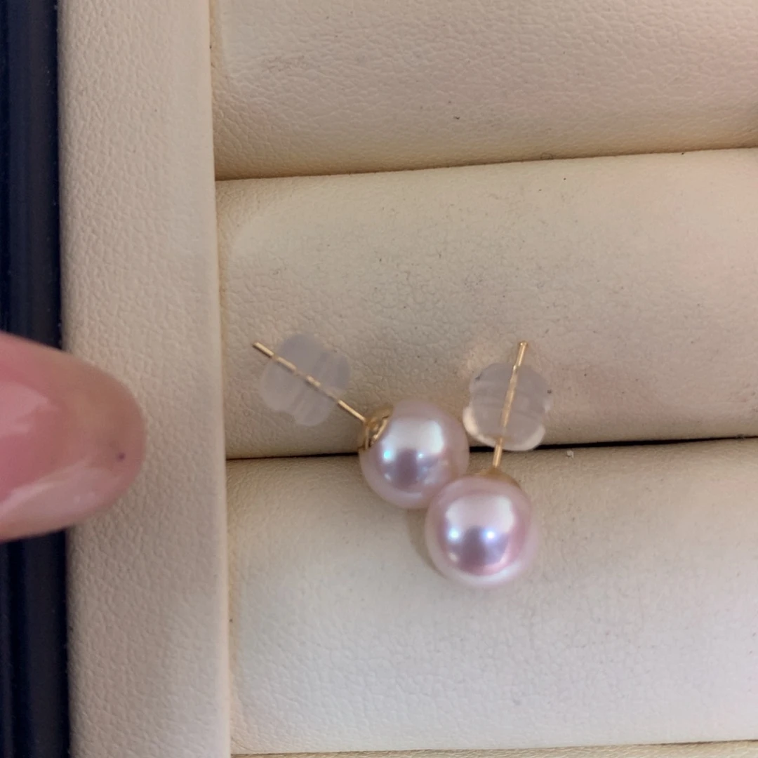 18K金镶嵌海水珍珠耳饰