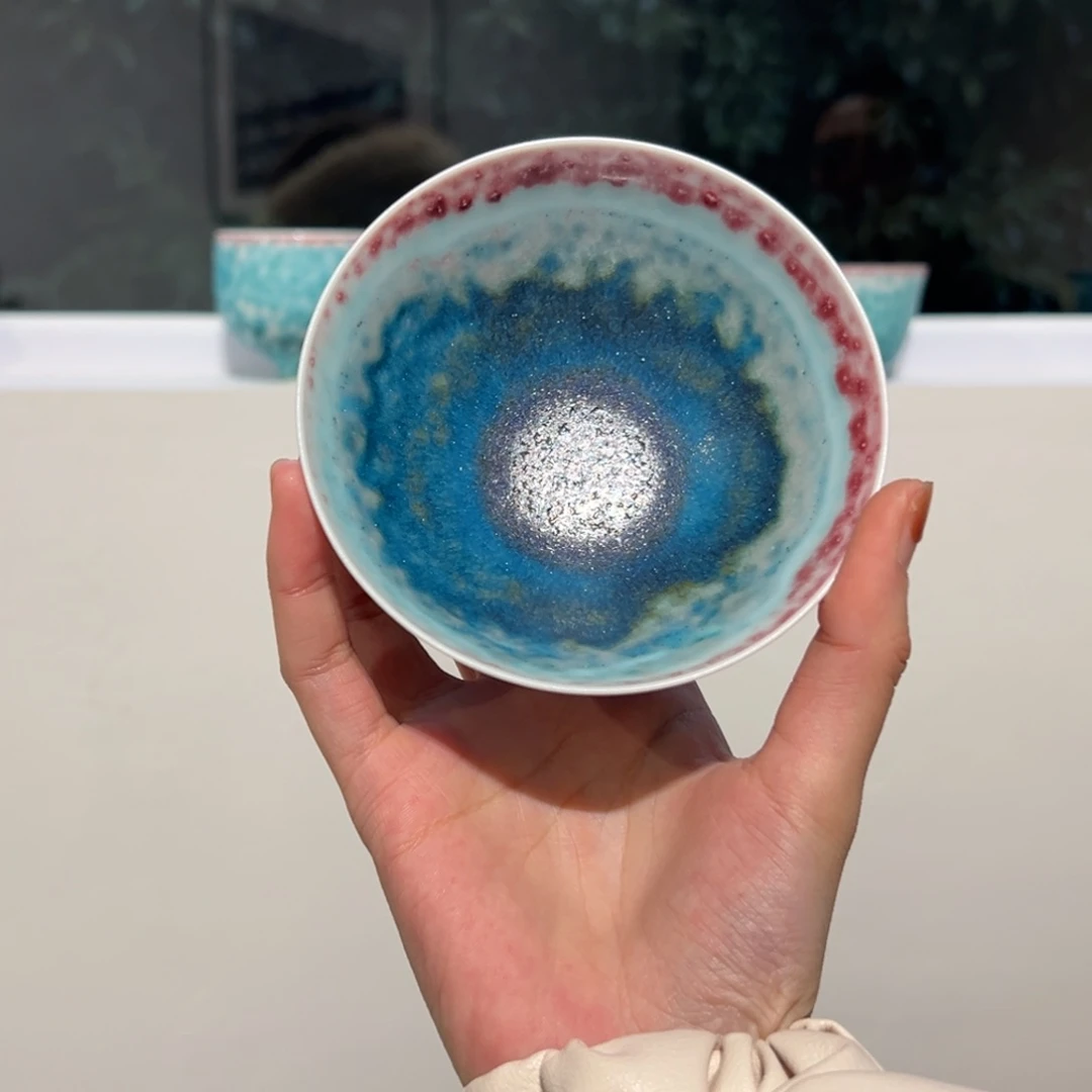 摆件正*陶瓷。     陶瓷。