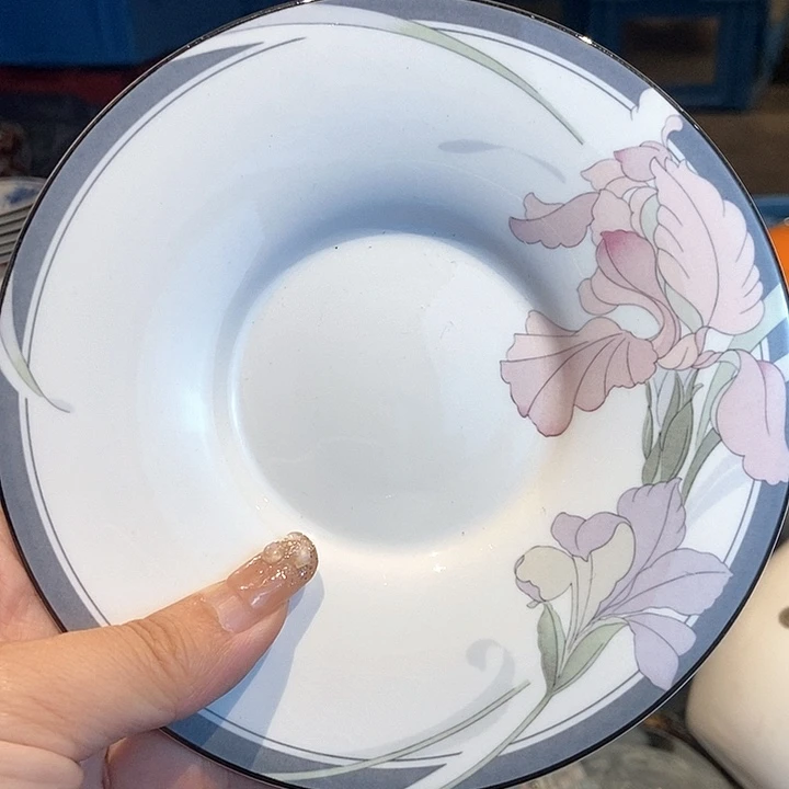 瓷片哈哈哈啊哈哈啊哈哈哈哈哈