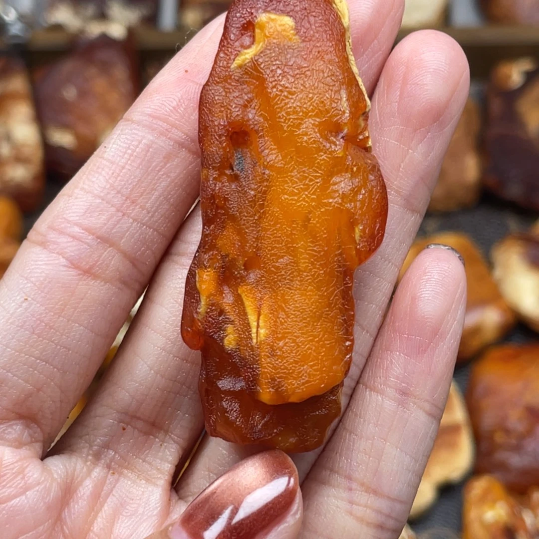 琥珀未镶嵌珠宝奇石