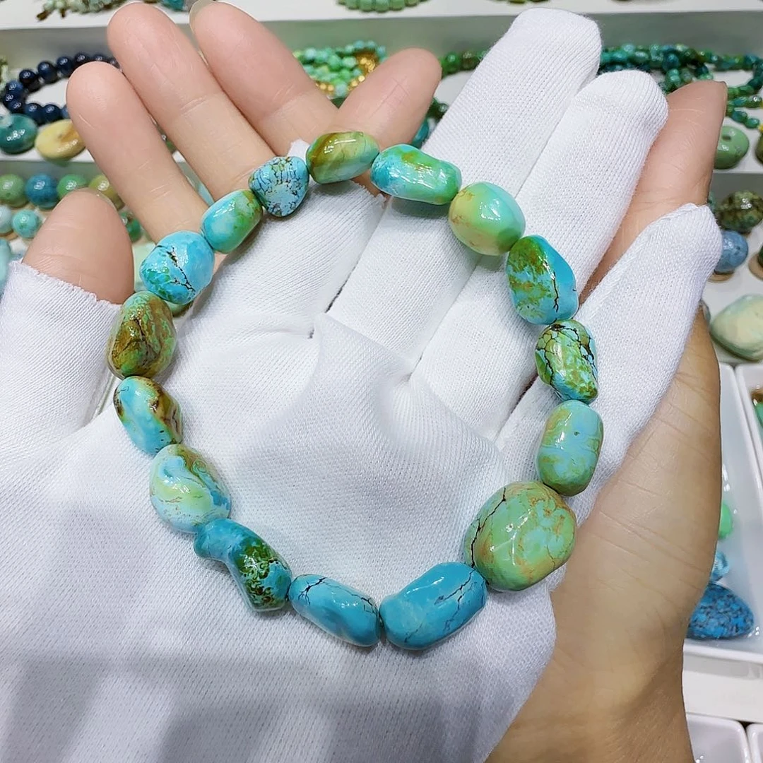 绿松石未镶嵌颈饰