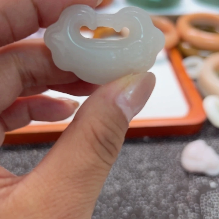 石英质玉手镯合金