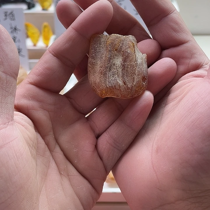 雨***夜未镶嵌定制琥珀天然琥珀蜜蜡