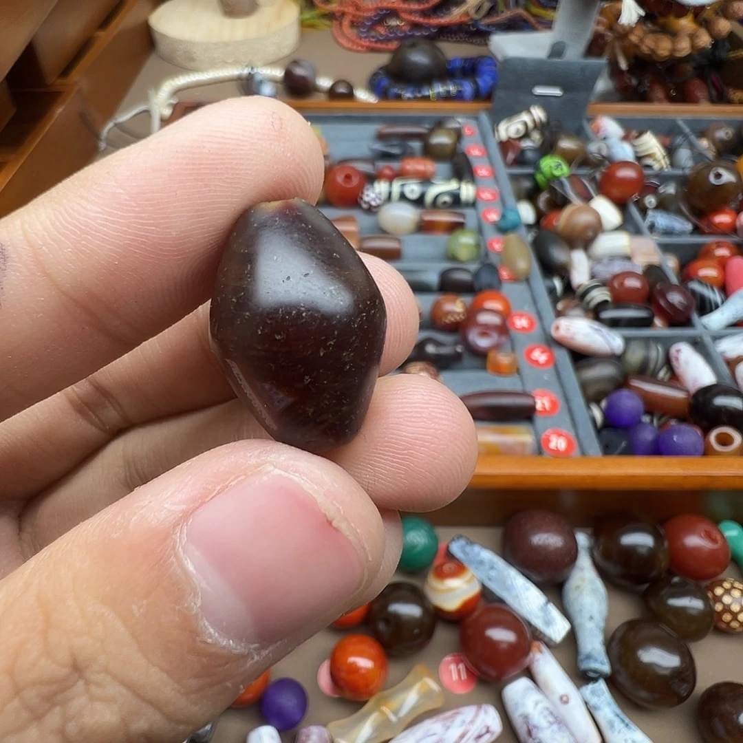 江***青未镶嵌玛瑙/玉髓珠宝半成品