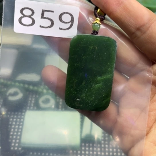 和田玉未镶嵌珠宝半成品