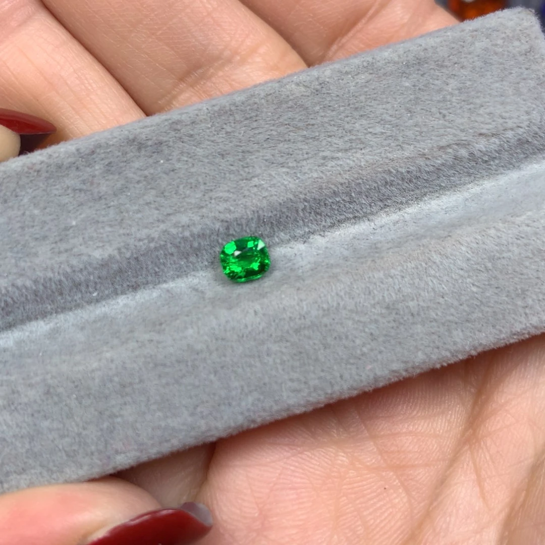 石榴石裸石未镶嵌沙弗莱