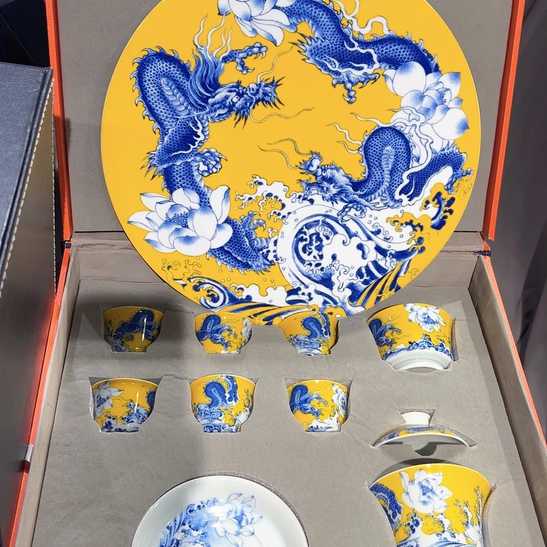 瓷片景德镇瓷器精品陈列