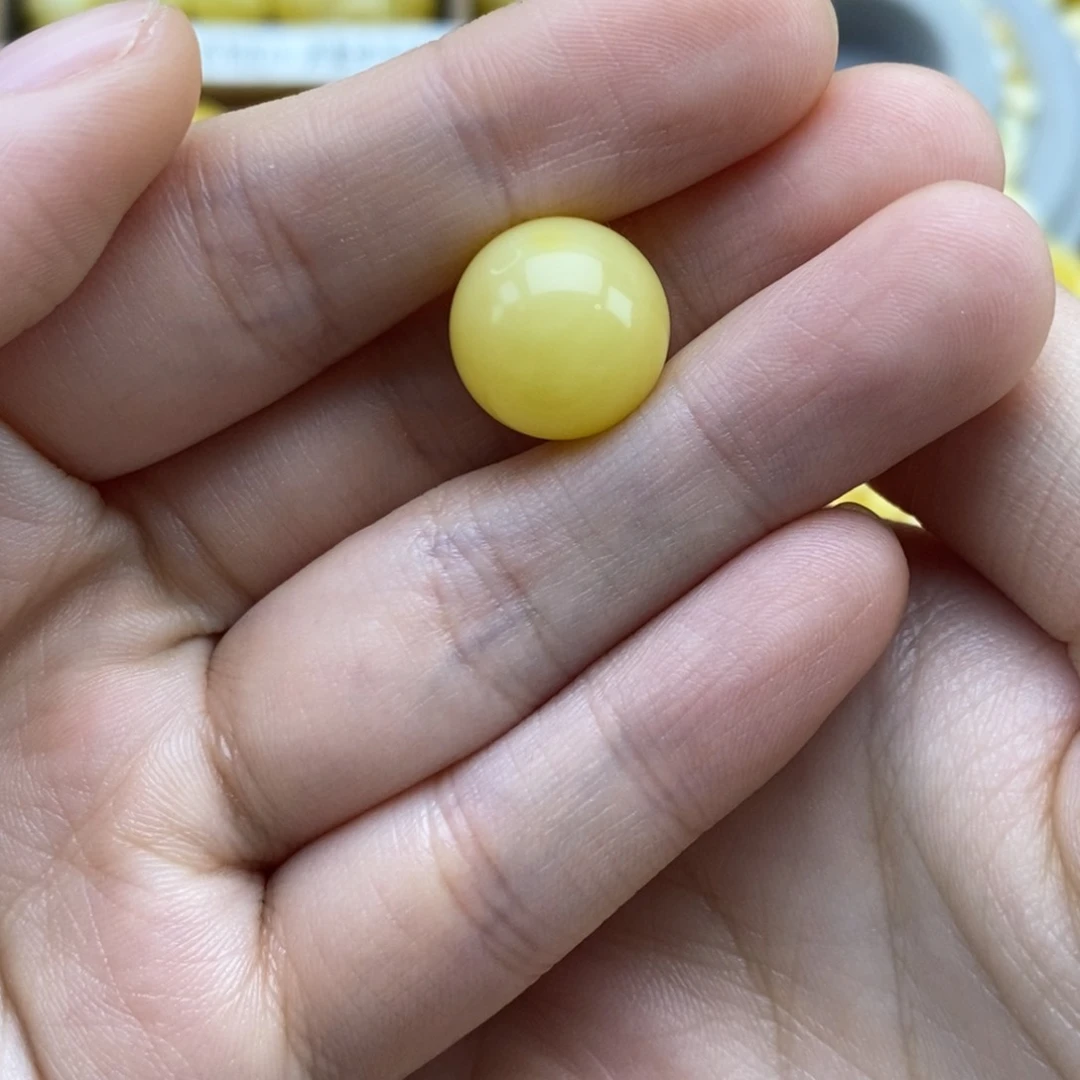 琥珀裸石未镶嵌@*13.4圆珠微瑕