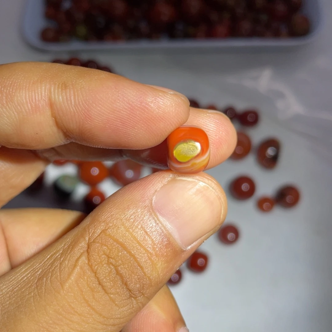 未镶嵌特色包浆老型南红玛瑙