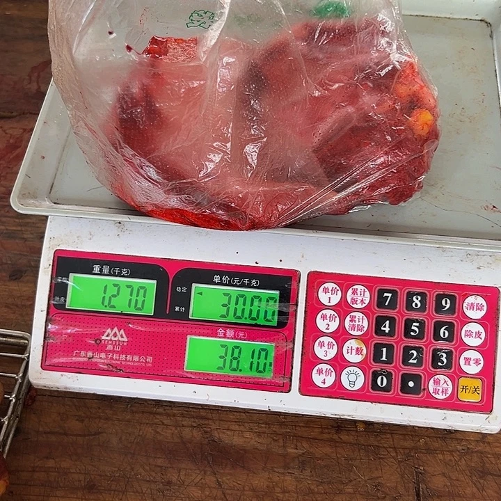 平***心广西土耕马马肉、沙姜炒马肉中国大陆