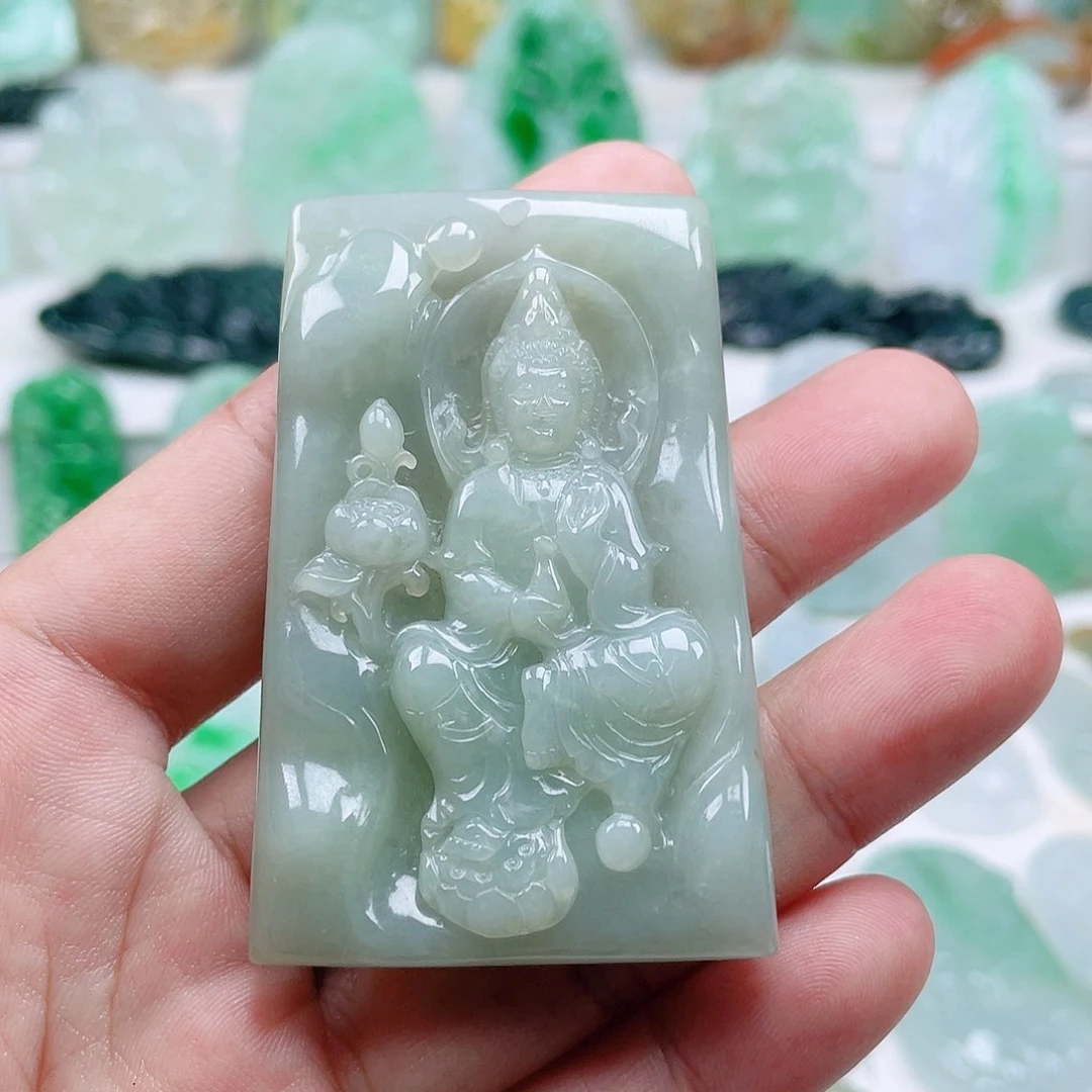 翡翠颈饰未镶嵌观音