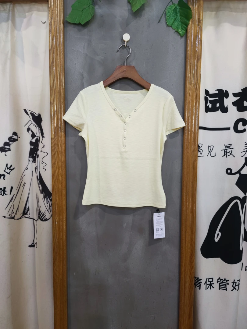 麦寻TXSES16A夏季新款V领显瘦正肩设计修身T恤