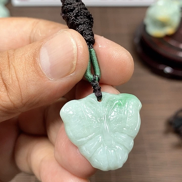 颈饰未镶嵌翡翠天然翡翠玉A货配证书