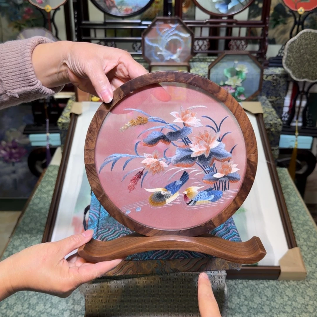 刺绣手工苏绣工艺制作技艺精湛