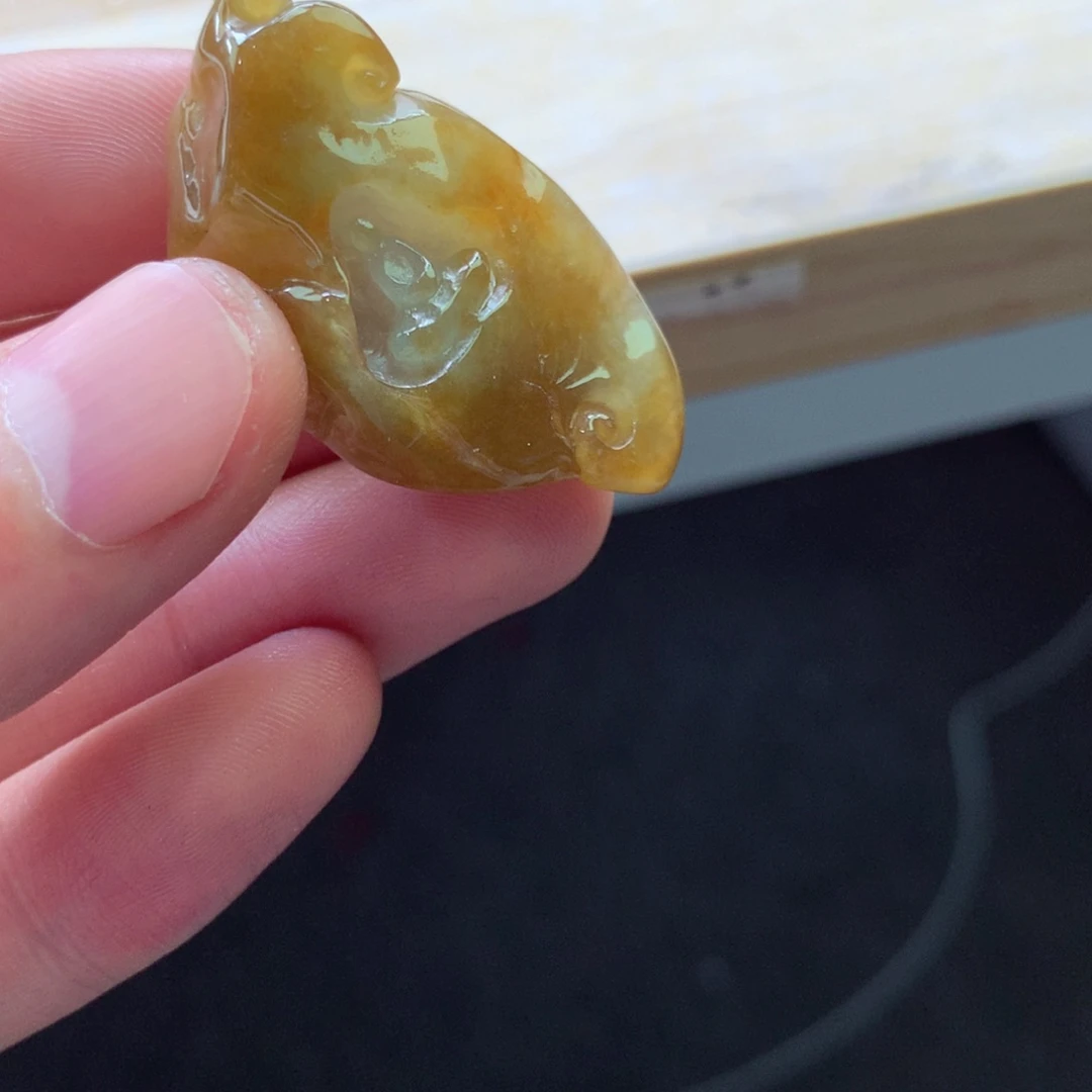 翡翠颈饰18K金镶嵌吊坠