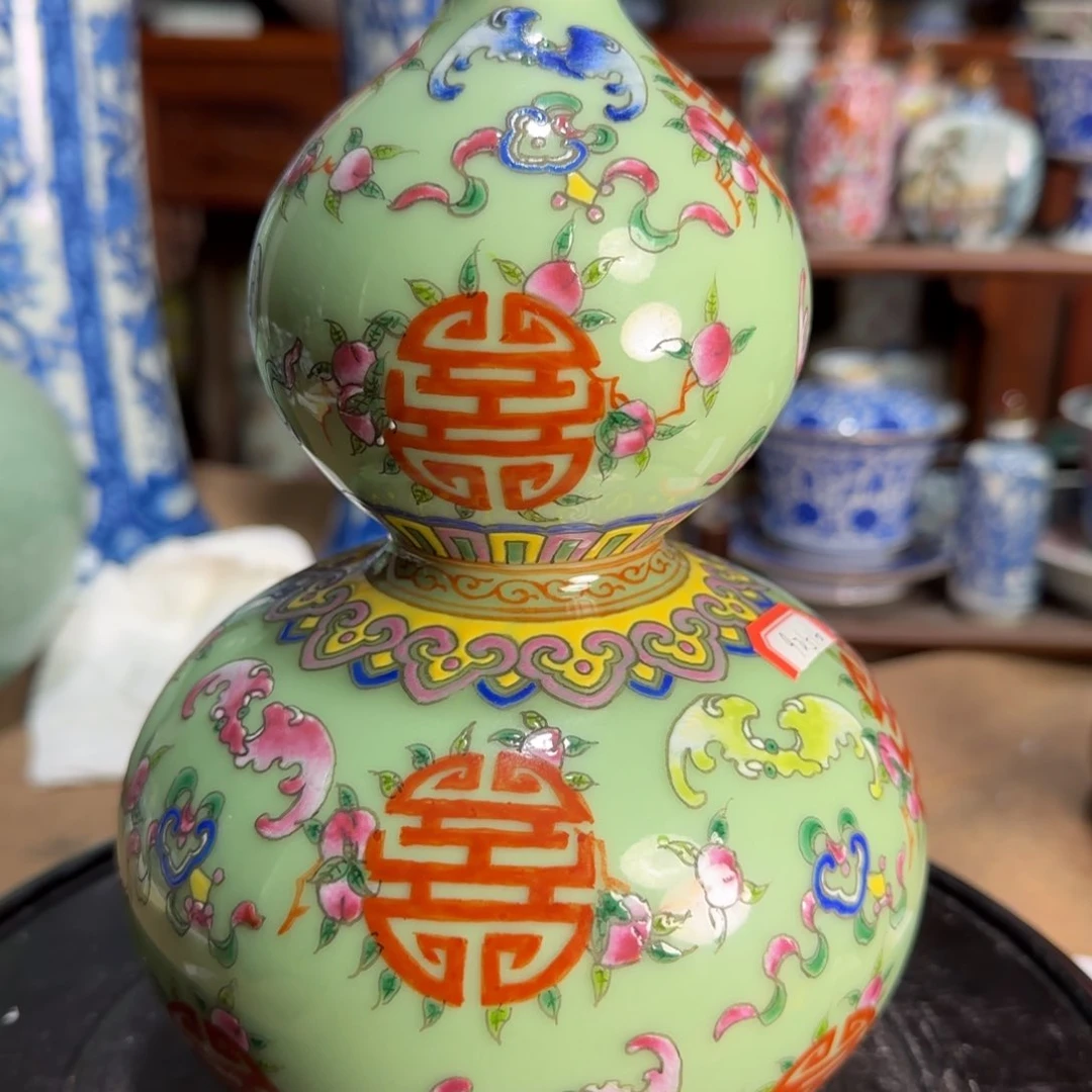 杯?**子陶瓷精品展示中心