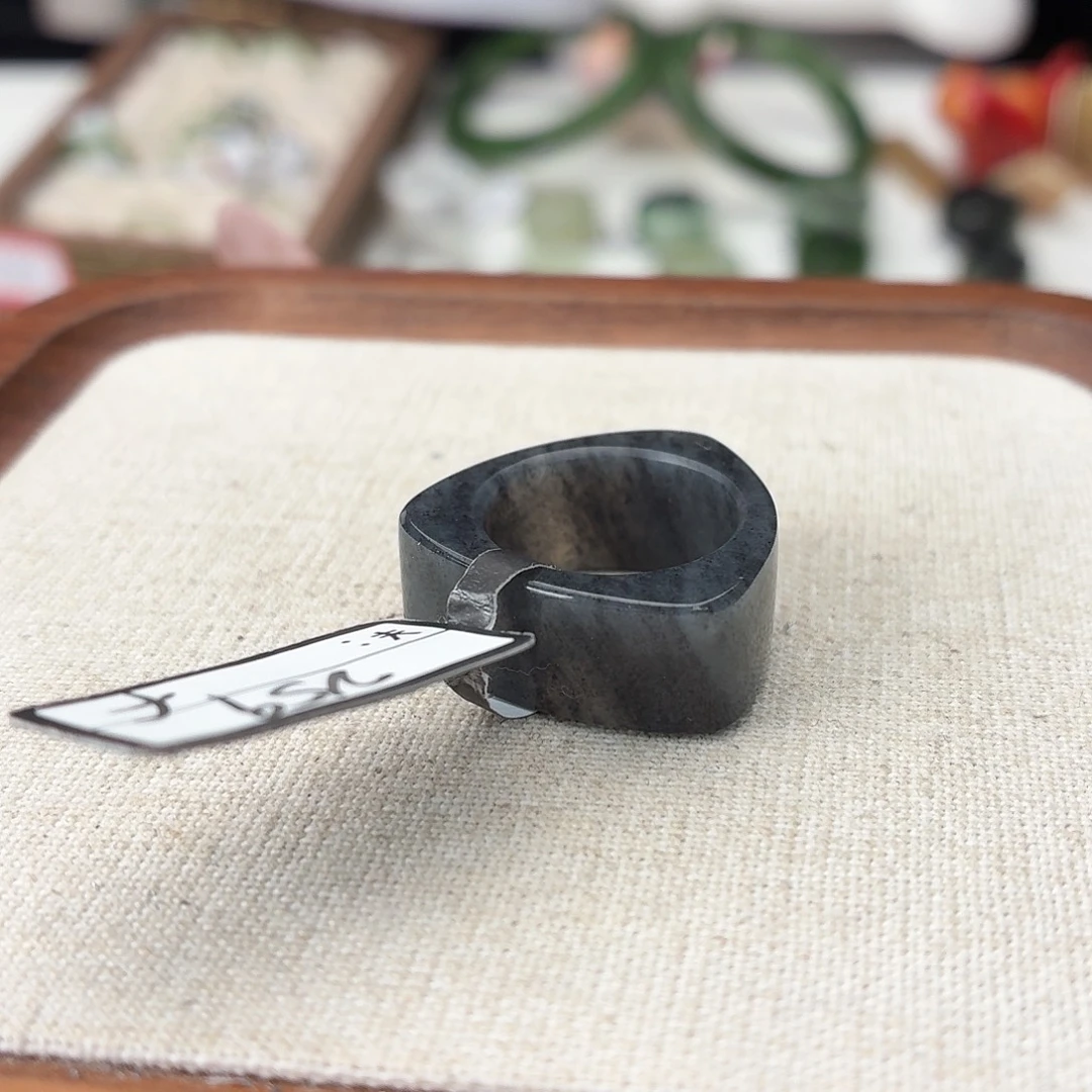 和田玉未镶嵌戒指c69青花饭团15.9不退换