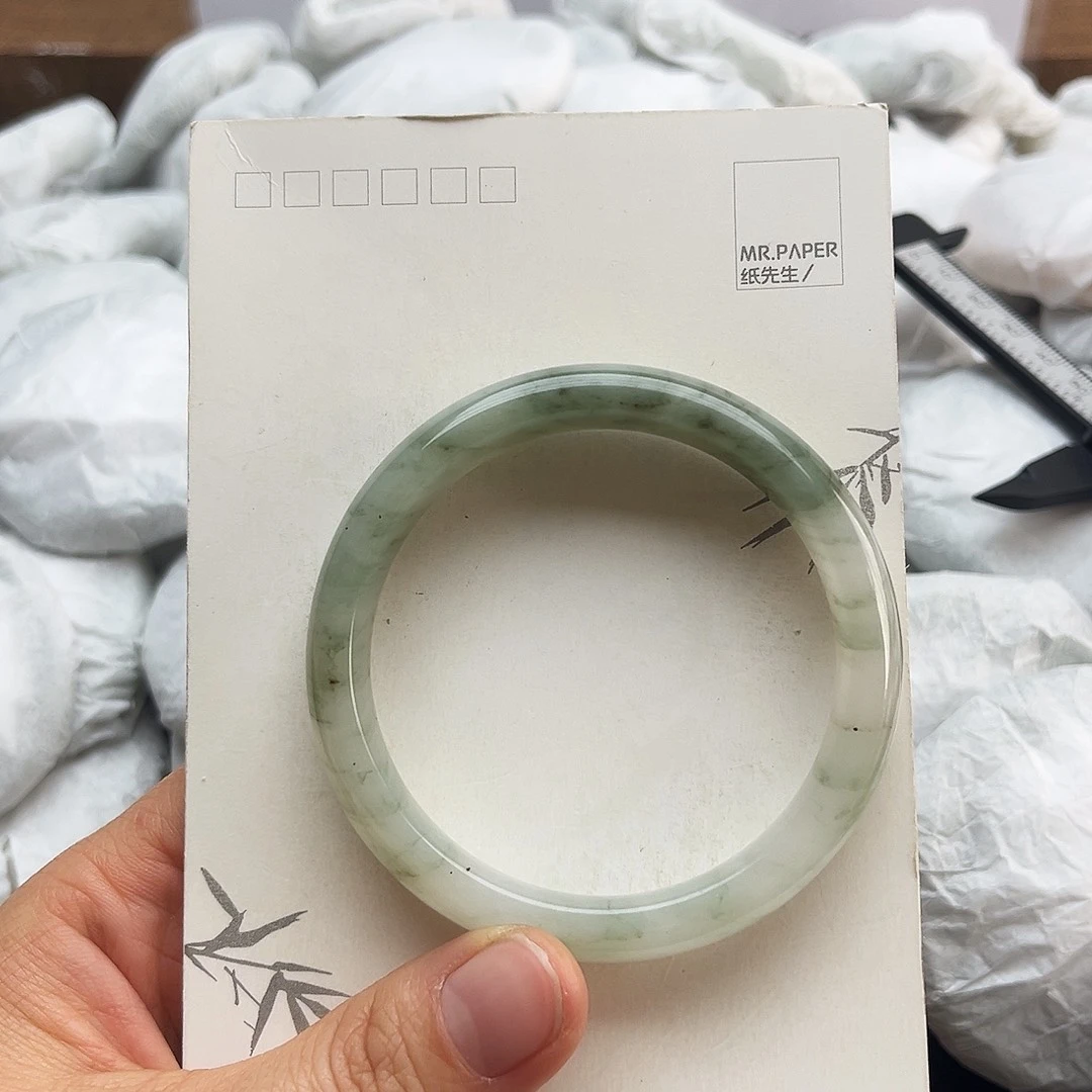 未镶嵌手镯石英质玉15