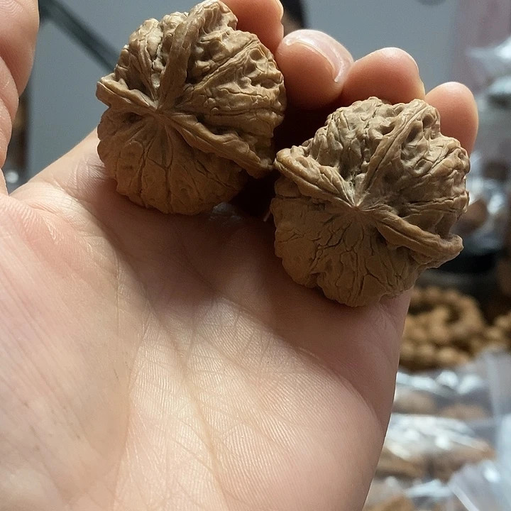 文玩核桃把件39雨花石三棱