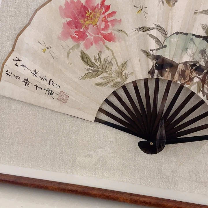 竖款可***乐雪桃老师框住