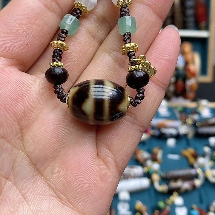 玛瑙/玉髓颈饰合金