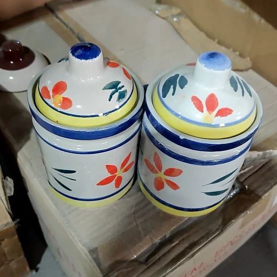 摆件陶瓷盘子碗啥都有