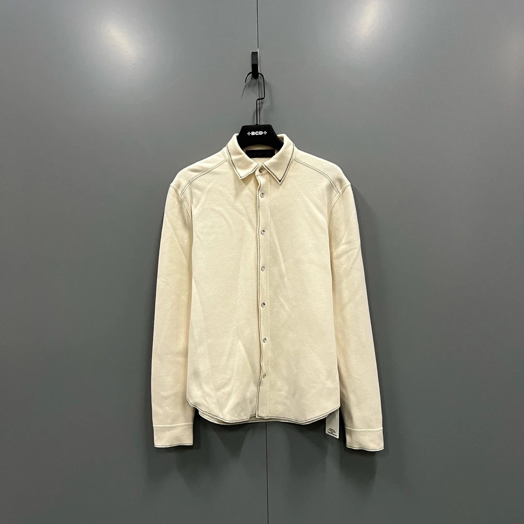 95新 LouisVuitton/路易威登 yy 米色羊毛针织衬衫 M码 006874