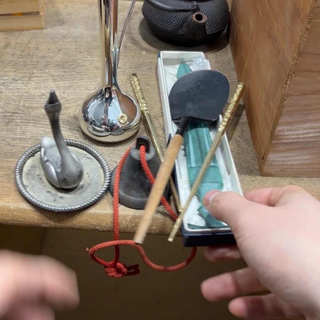 白***兔般若中美术工艺品