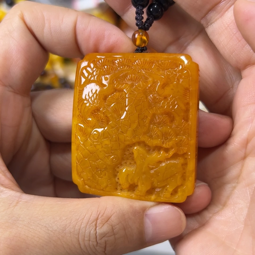 琥珀未镶嵌珠宝奇石450