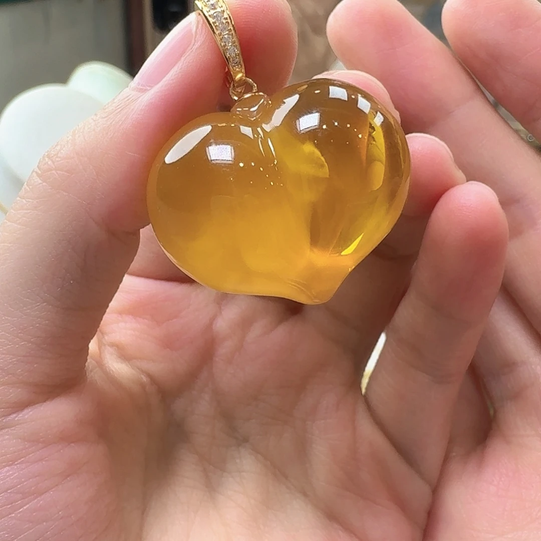 琥珀未镶嵌颈饰吊坠