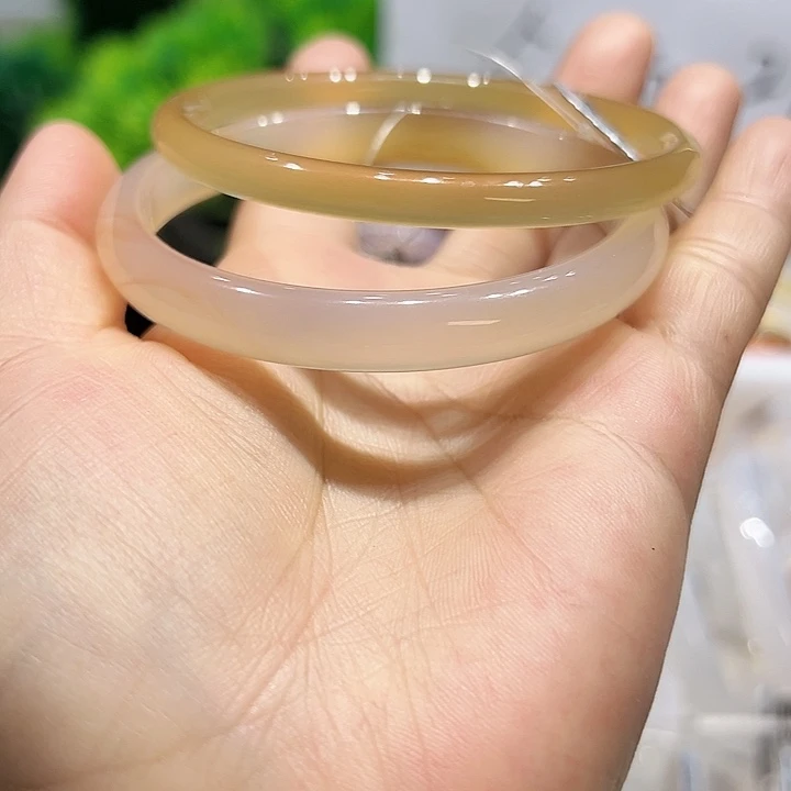 玛瑙/玉髓手镯未镶嵌月*