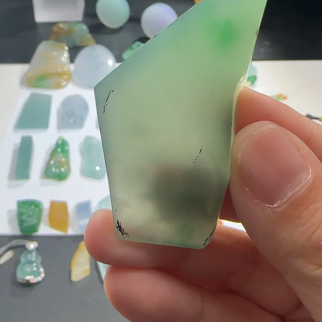 定制翡翠未镶嵌材料