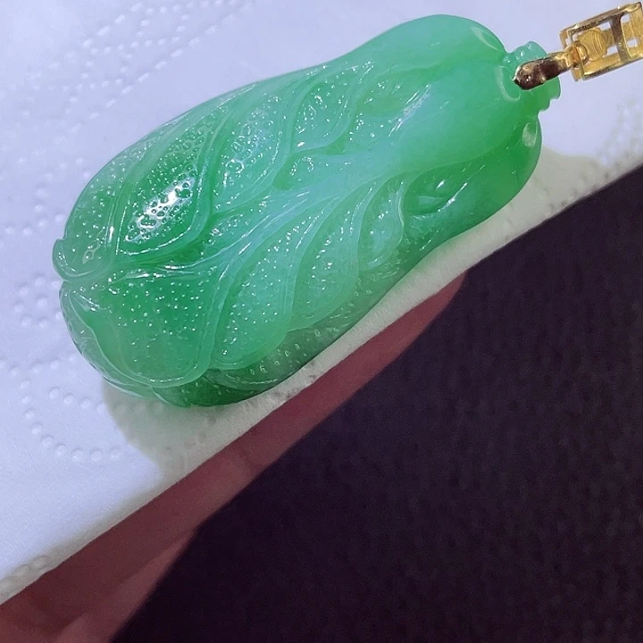 颈饰18K金镶嵌翡翠翡翠