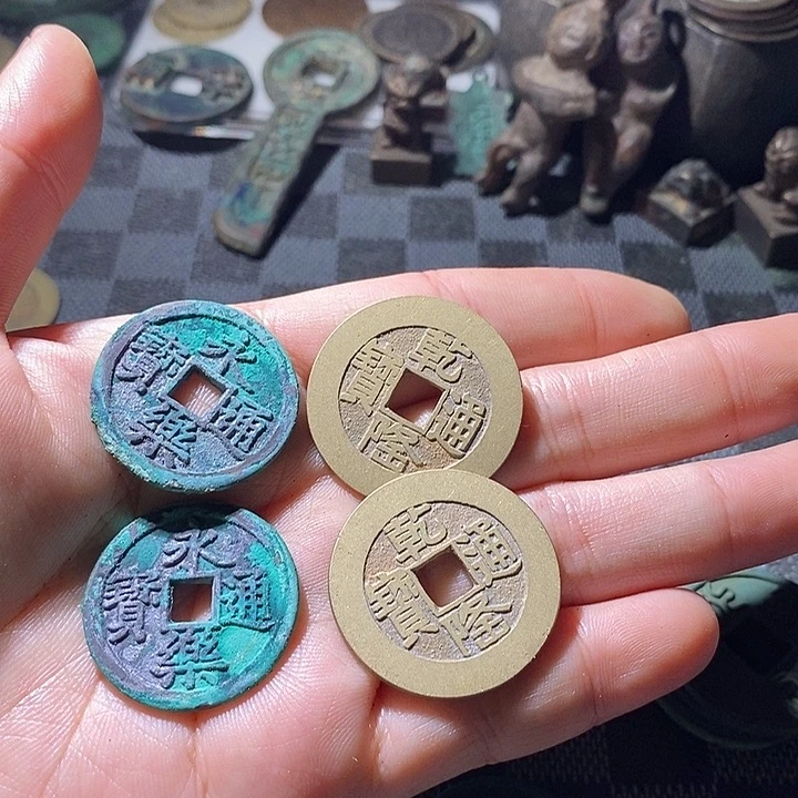 1***7铜现代工艺品仿制品