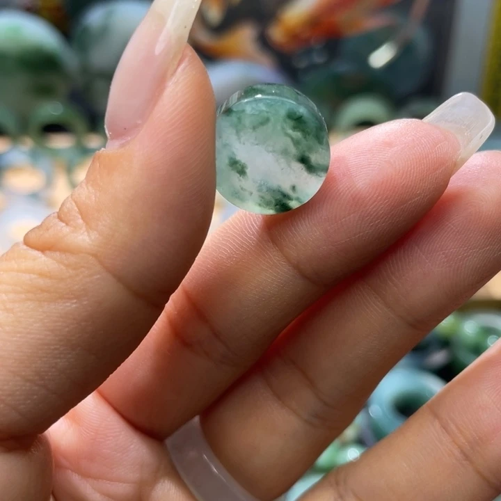 定制翡翠未镶嵌天然翡翠