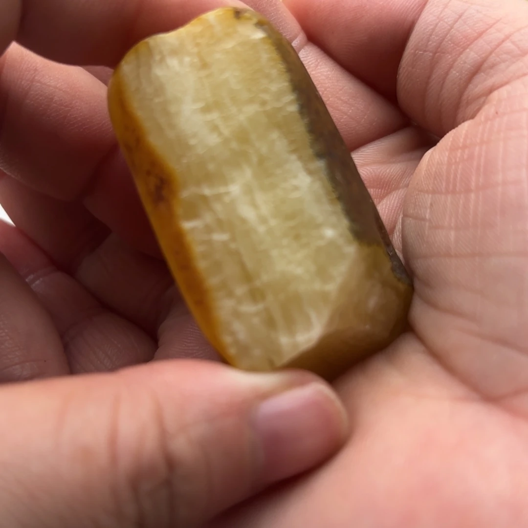 定制琥珀未镶嵌M****r蜜蜡