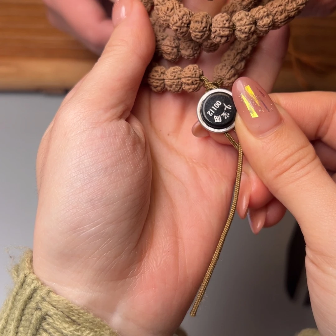 金刚菩提吊坠111111111111111凹