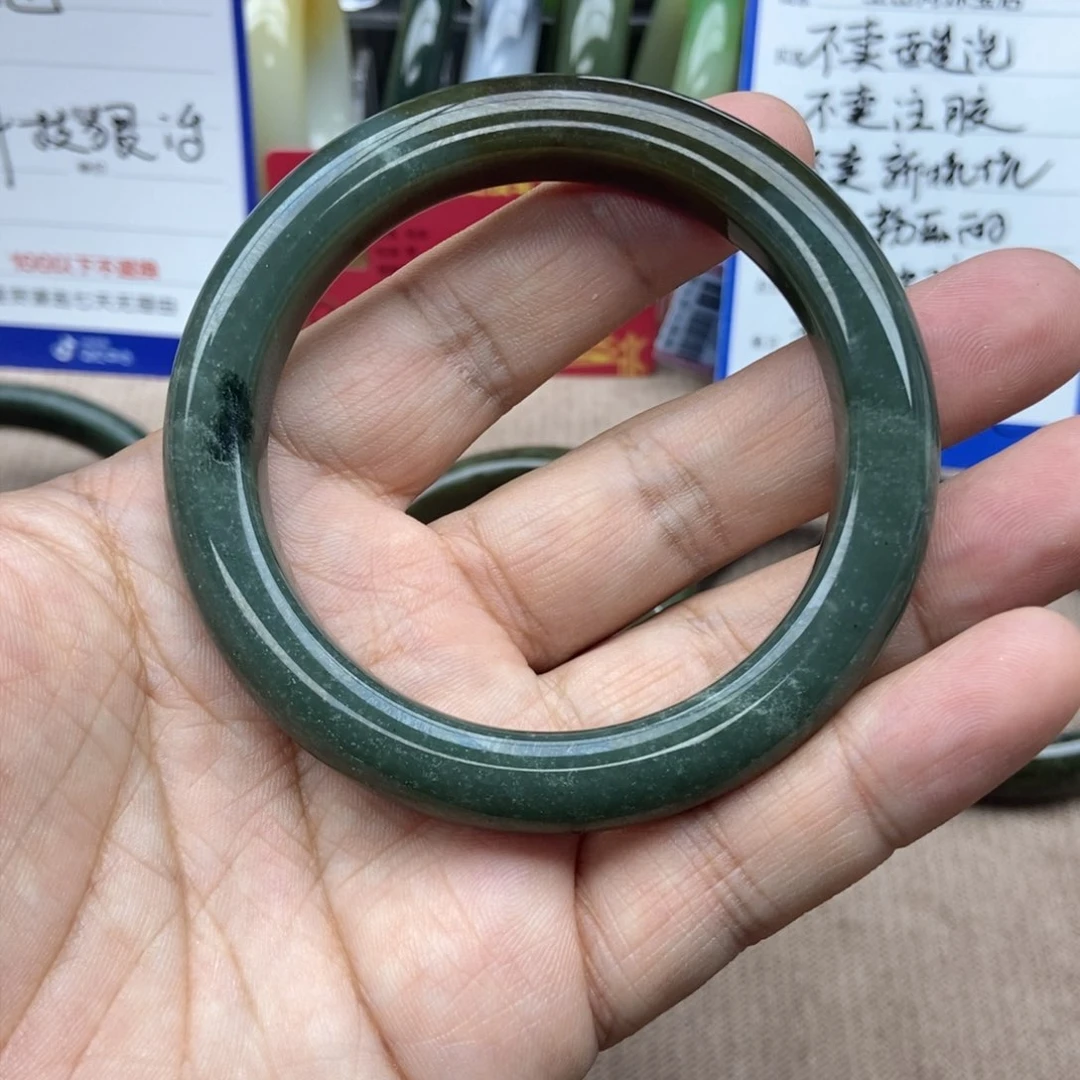 和田玉手镯未镶嵌兵*