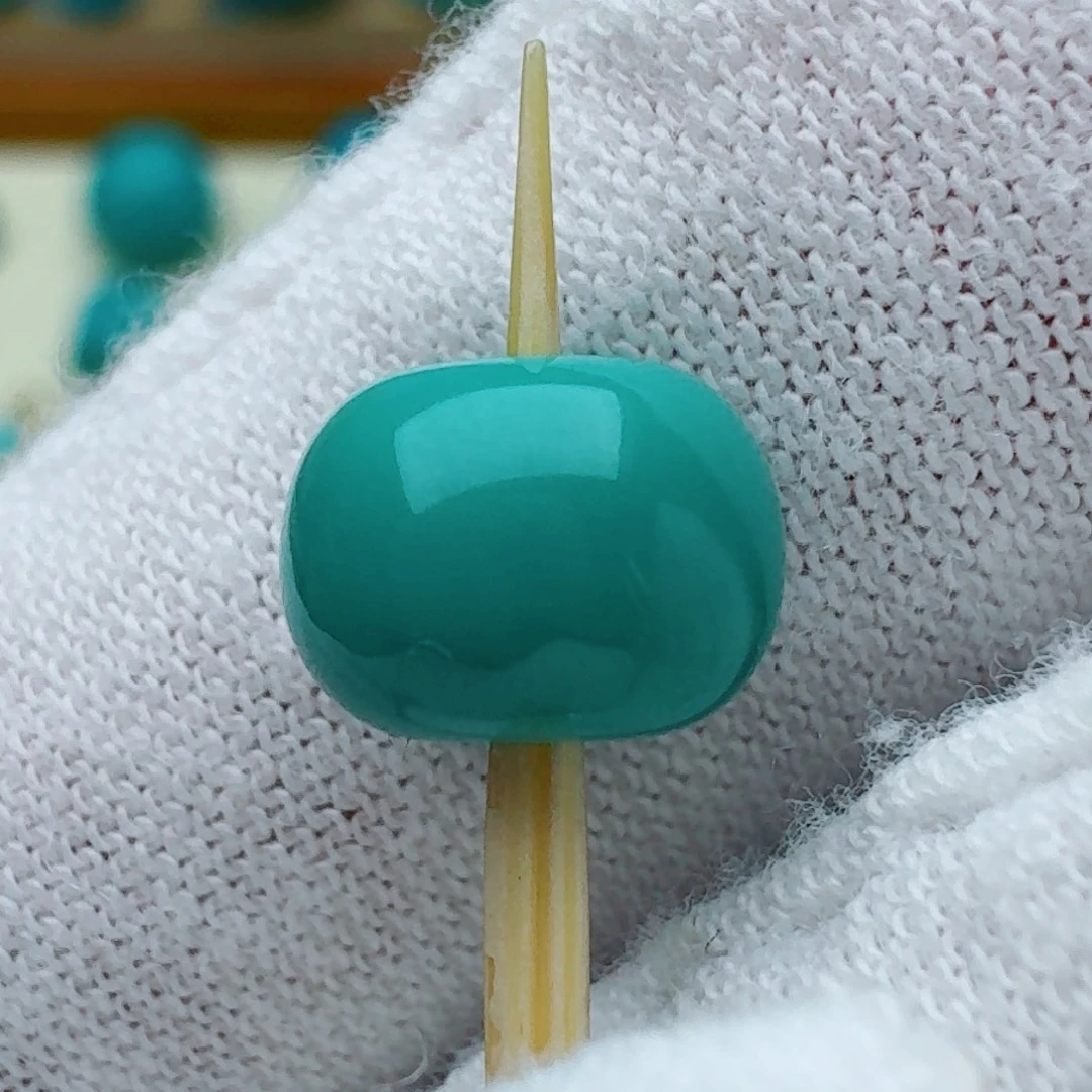 绿松石未镶嵌鼓珠8.4